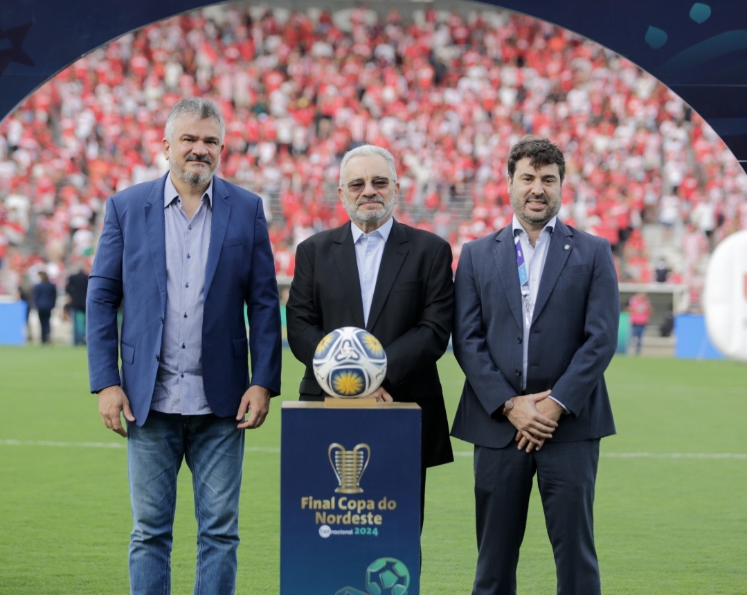 MauroCarmelio premiacao Copa do Nordeste